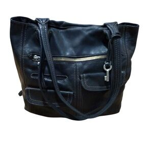 Vintage Fossil Black Leather Shoulder Bag with exterior pockets
